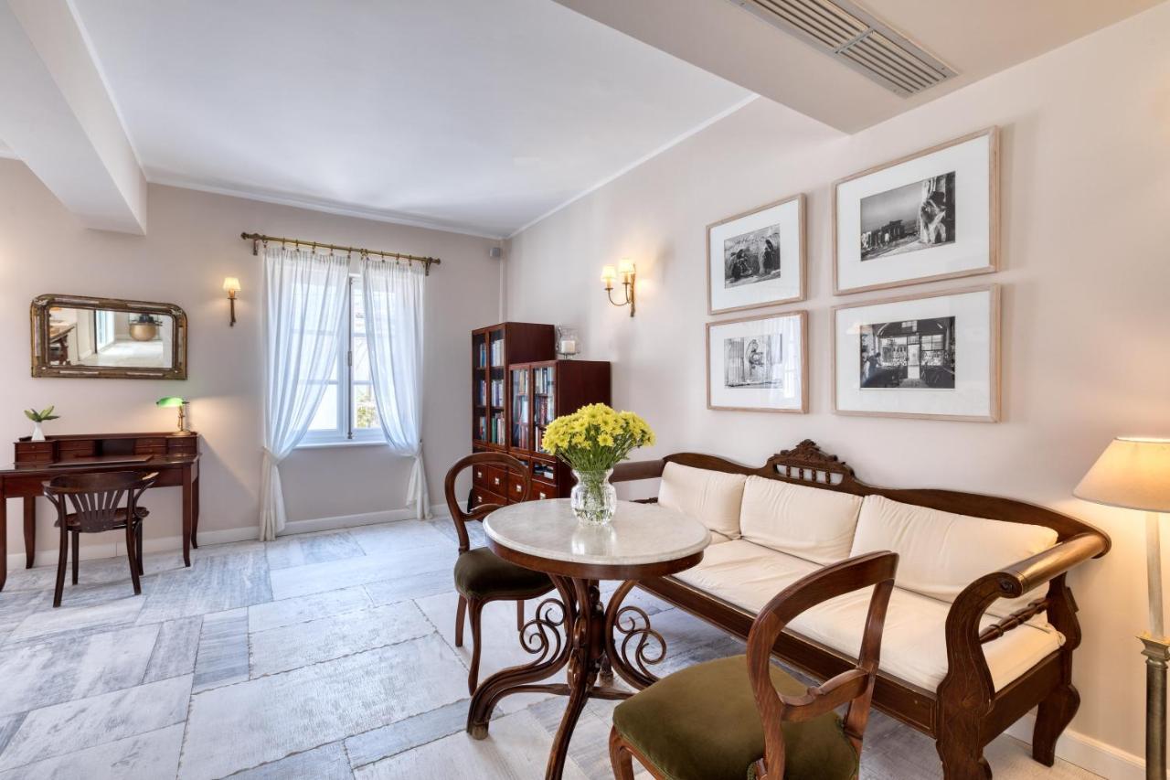 Hotel Leto Hydra Екстер'єр фото